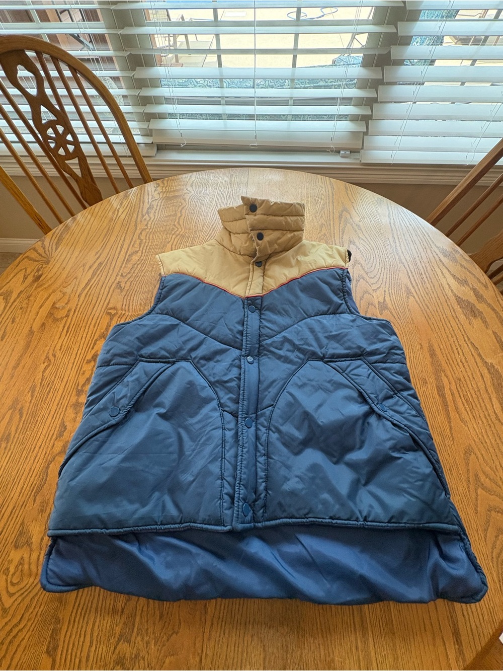 Gap Vintage Puffer Vest 1970s Men’s XL Beige And Blue Retro Gorpcore